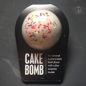 da Bomb Bath Fizzers Cake Bath Bomb